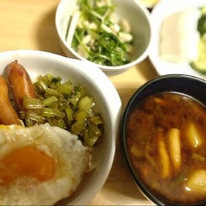 5分で完成★ウィンナー目玉焼き丼